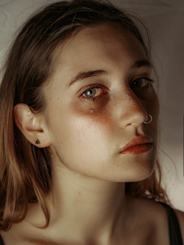 Love Hurts Quotes - Painful Message by Evergreen Shayari